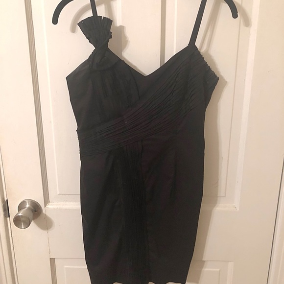 Minuet Black Dress - Picture 2 of 4